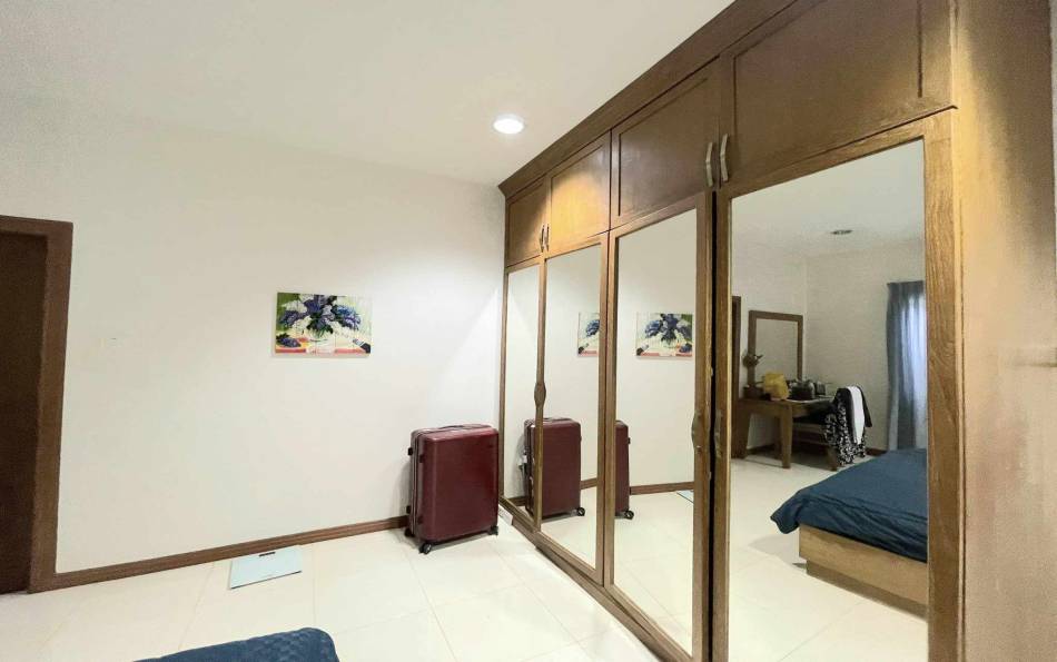 Pattaya, 3 Bedrooms Bedrooms, 0 ,2 BathroomsBathrooms,House,For Sale,0,2132