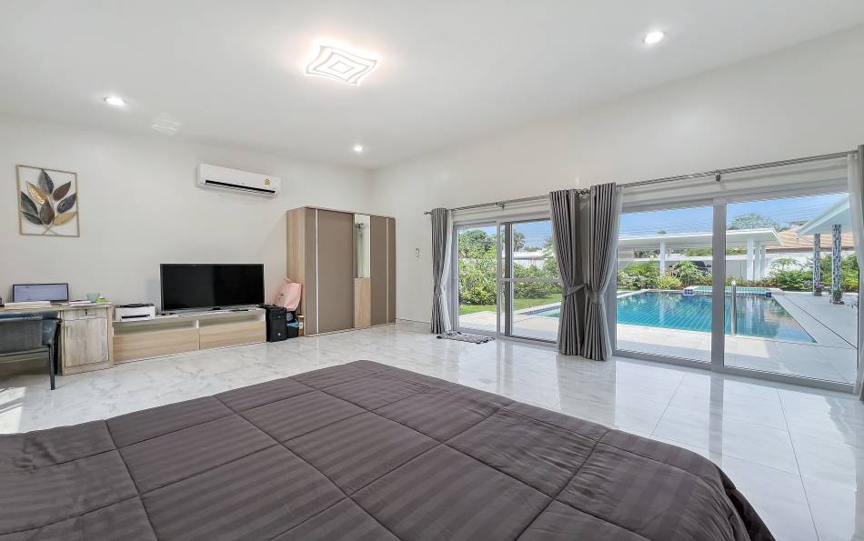 Pattaya, 3 Bedrooms Bedrooms, ,4 BathroomsBathrooms,House,For Sale,2677