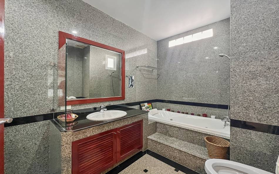 Pattaya, 6 Bedrooms Bedrooms, ,7 BathroomsBathrooms,House,SOLD,2719
