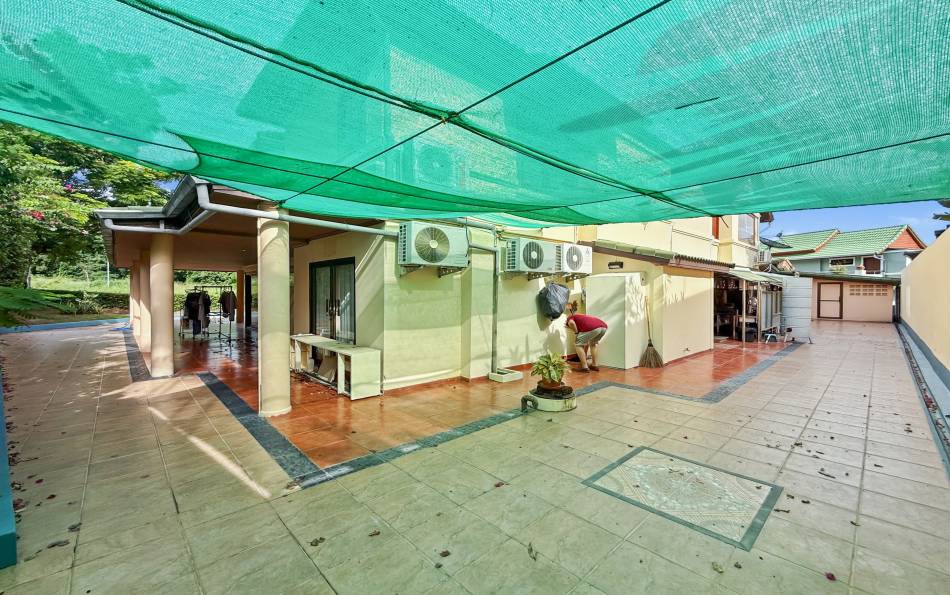 Pattaya, 5 Bedrooms Bedrooms, 0 ,7 BathroomsBathrooms,House,For Sale,0,2849